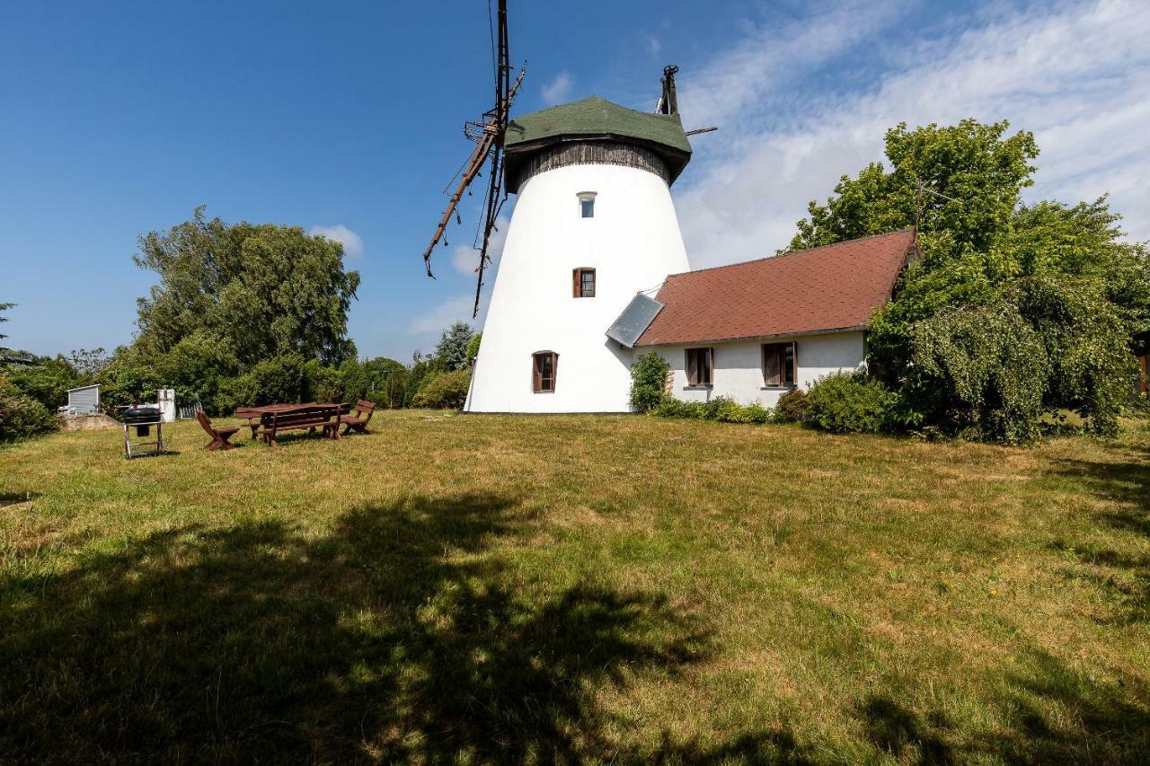 Windmill Vacation Home In Ledzin Near Baltic Sea Niechorze Eksteriør billede